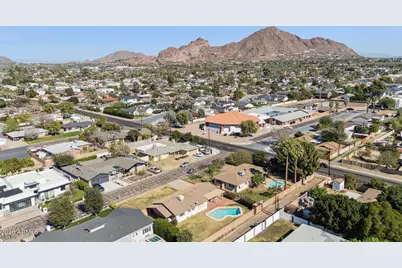 3939 E Heatherbrae Drive, Phoenix, AZ 85018 - Photo 33