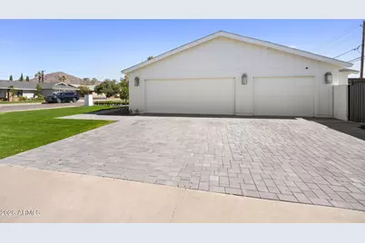 4323 E Whitton Avenue, Phoenix, AZ 85018 - Photo 49