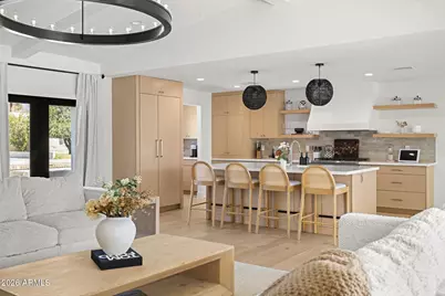 4323 E Whitton Avenue, Phoenix, AZ 85018 - Photo 5