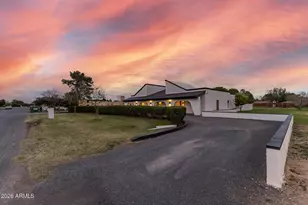 13613 E Shannon St, Gilbert, AZ 85295 - Photo 3