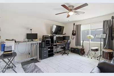 8042 S Calle Moctezuma --, Tempe, AZ 85283 - Photo 19