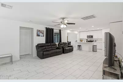 8042 S Calle Moctezuma --, Tempe, AZ 85283 - Photo 7