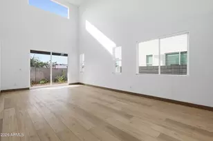 2813 E Trumbull Rd, Phoenix, AZ 85040 - Photo 13