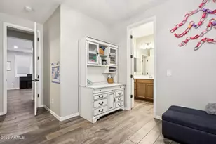 2041 E Wisteria Dr, Chandler, AZ 85286 - Photo 13