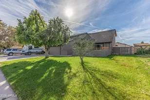 108 N Terrace Rd, Chandler, AZ 85226 - Photo 3