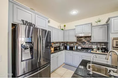 5988 W Yorktown Way, Florence, AZ 85132 - Photo 9