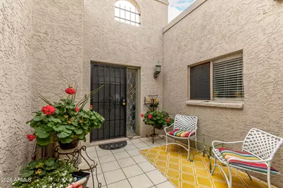 1005 E Beryl Avenue, Phoenix, AZ 85020 - Photo 1