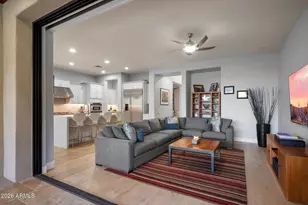 3805 E Zachary Dr, Phoenix, AZ 85050 - Photo 7