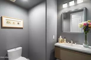 3805 E Zachary Dr, Phoenix, AZ 85050 - Photo 39