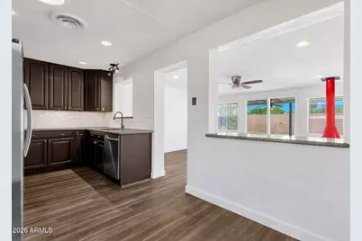 6732 E Sheridan Street, Scottsdale, AZ 85257 - Photo 9