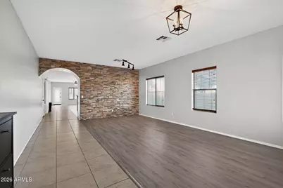 939 E Sourwood Drive, Gilbert, AZ 85298 - Photo 5