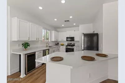 271 W Roadrunner Drive, Chandler, AZ 85286 - Photo 7