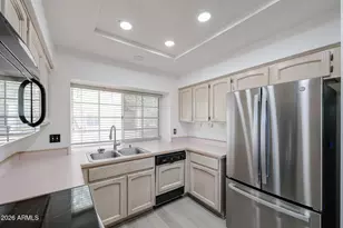 1004 E Annette Dr, Phoenix, AZ 85022 - Photo 13