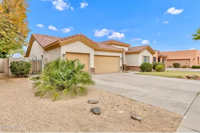 13354 W Palm Lane, Goodyear, AZ 85395 - Photo 3