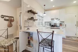 1633 E Lakeside Dr, Gilbert, AZ 85234 - Photo 13