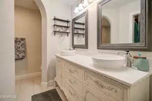 1633 E Lakeside Dr, Gilbert, AZ 85234 - Photo 27