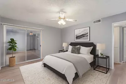 10236 N 105th Drive, Sun City, AZ 85351 - Photo 11