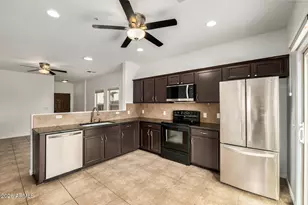 13239 N 87th Dr, Peoria, AZ 85381 - Photo 11