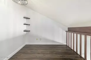 2151 E Sanos Dr, Tempe, AZ 85281 - Photo 33