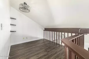 2151 E Sanos Dr, Tempe, AZ 85281 - Photo 31