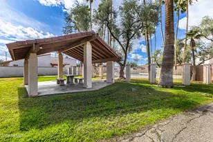 2151 E Sanos Dr, Tempe, AZ 85281 - Photo 61