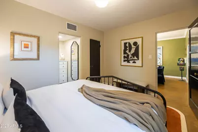 529 W Cambridge Avenue, Phoenix, AZ 85003 - Photo 31