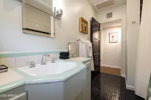 529 W Cambridge Ave, Phoenix, AZ 85003 - Photo 41