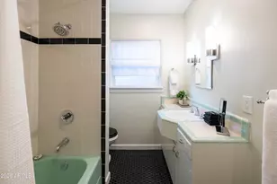 529 W Cambridge Ave, Phoenix, AZ 85003 - Photo 39