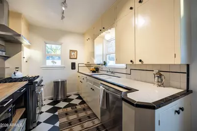 529 W Cambridge Avenue, Phoenix, AZ 85003 - Photo 21