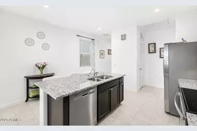 10172 S Holandes Drive, Apache Junction, AZ 85120 - Photo 3