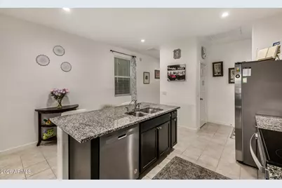 10172 S Holandes Drive, Apache Junction, AZ 85120 - Photo 3