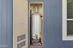 2727 E Unversity Dr, Tempe, AZ 85281 - Photo 33