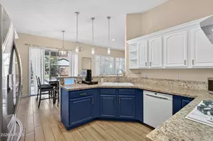 6762 W Shannon St, Chandler, AZ 85226 - Photo 17