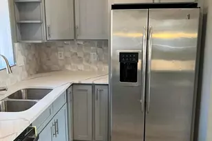 10 E Mountain View Rd, Phoenix, AZ 85020 - Photo 3