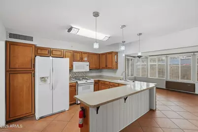 2407 W Laurel Lane, Phoenix, AZ 85029 - Photo 11