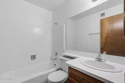 2407 W Laurel Lane, Phoenix, AZ 85029 - Photo 25