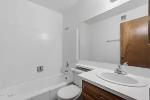 2407 W Laurel Ln, Phoenix, AZ 85029 - Photo 25