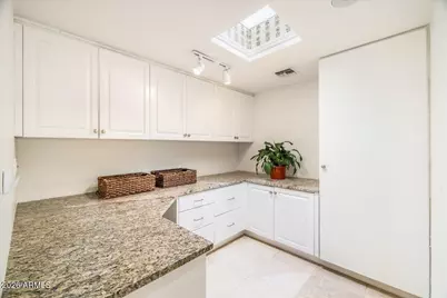 5512 N 67th Place, Paradise Valley, AZ 85253 - Photo 45