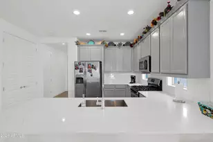 432 W Tamarack Dr, San Tan Valley, AZ 85140 - Photo 7