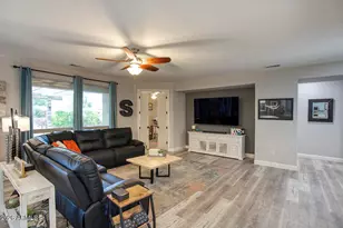 17618 N Somerset Dr, Surprise, AZ 85374 - Photo 5