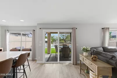 21627 N 45th Place, Phoenix, AZ 85050 - Photo 9