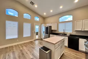 723 E Whitten St, Chandler, AZ 85225 - Photo 5