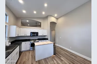 723 E Whitten Street, Chandler, AZ 85225 - Photo 3