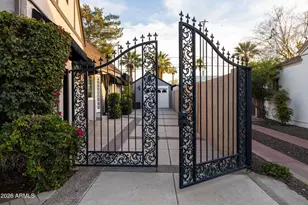 313 W Holly St, Phoenix, AZ 85003 - Photo 67