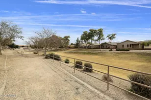 3129 W T Ryan Ln, Phoenix, AZ 85041 - Photo 53