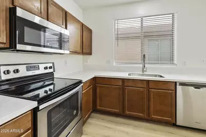 3129 W T Ryan Lane, Phoenix, AZ 85041 - Photo 9