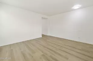 3129 W T Ryan Ln, Phoenix, AZ 85041 - Photo 15