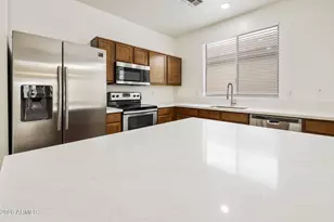 3129 W T Ryan Ln, Phoenix, AZ 85041 - Photo 13