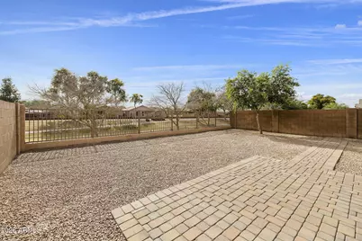 3129 W T Ryan Lane, Phoenix, AZ 85041 - Photo 43