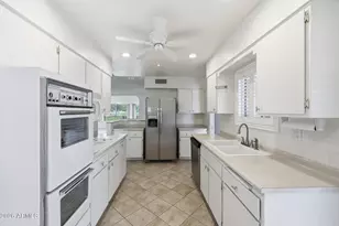 10954 W Kelso Dr, Sun City, AZ 85351 - Photo 11